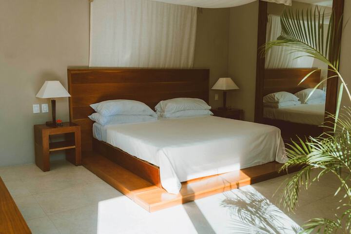 Room 32 of 131