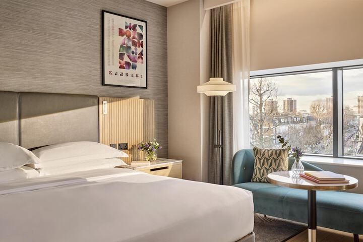 Room 40 of 78