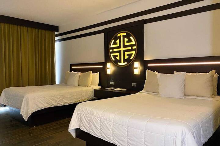 Room 2 of 33