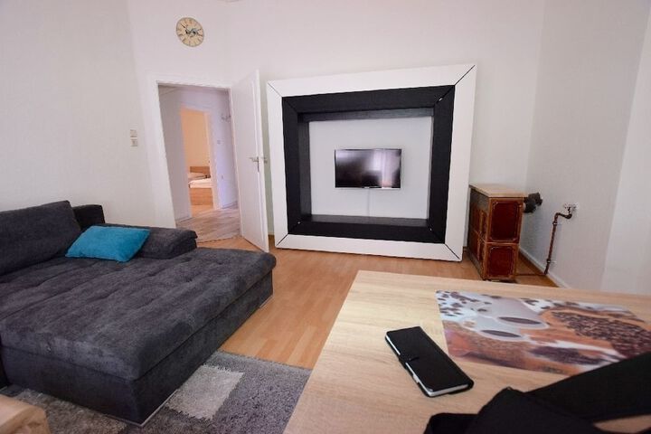 Room 2 of 5