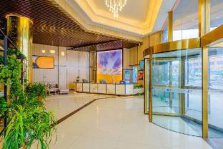 Light travel hotel (jiaxing honghe woolen sweater market store)