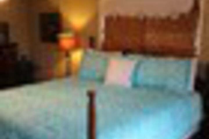Room 29 of 243