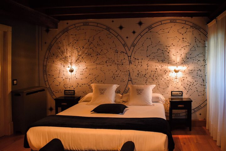 Room 16 of 46