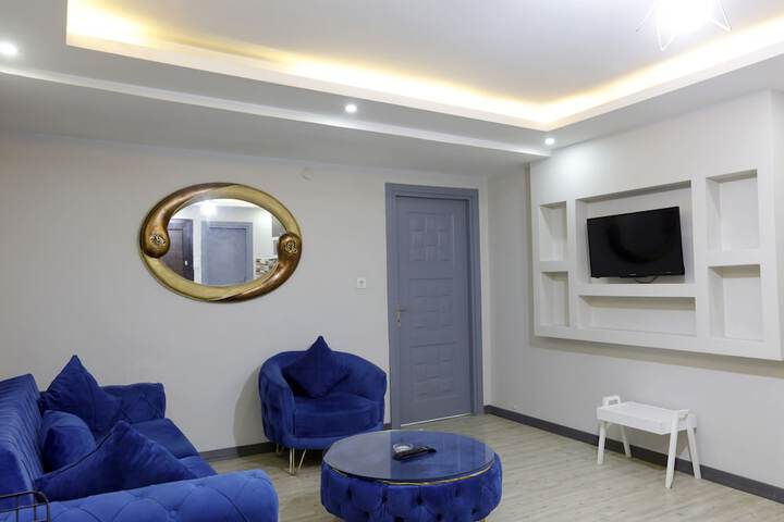 Room 10 of 18