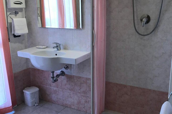 Room 45 of 91