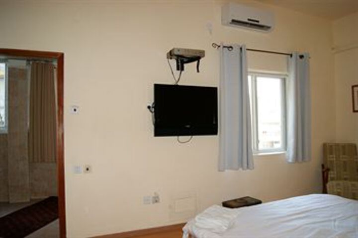 Room 114 of 133