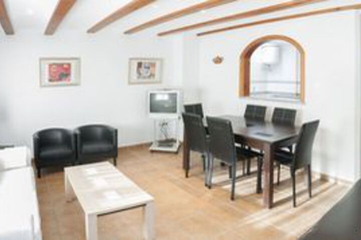 Room 10 of 11