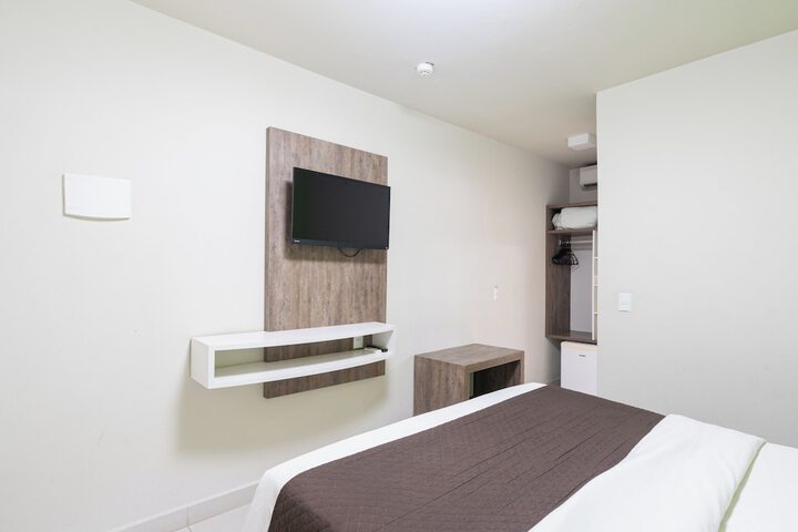 Room 10 of 39