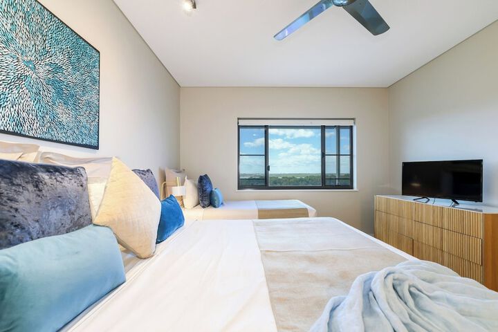 Room 8 of 40