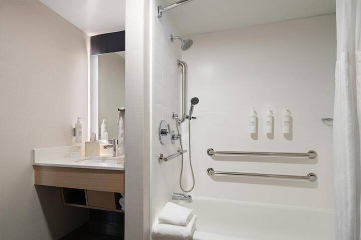 Bathroom shower