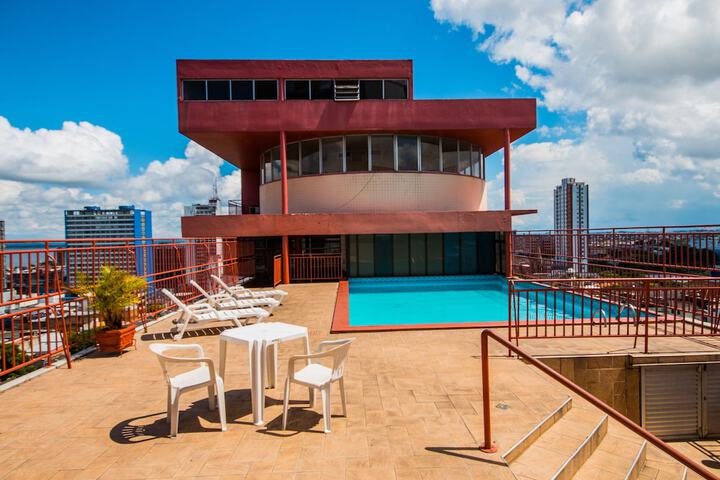 Pool Hotel