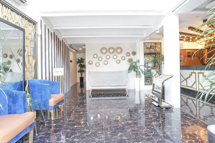 Hotel Interior 9 of 79