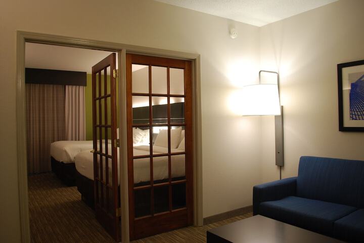 Suite King Size Bed (3 of 7)