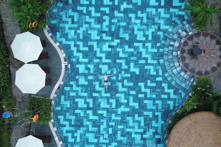 Pool 53 of 94