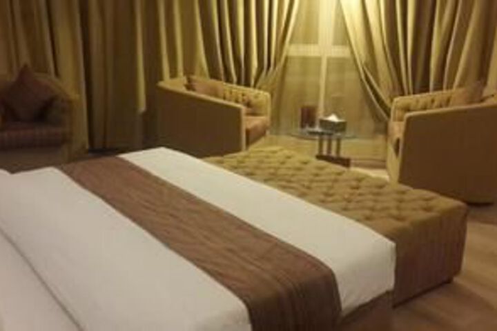 Room 6 of 29