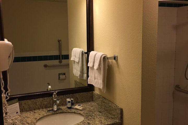 Room 40 of 54