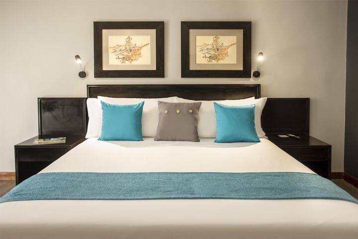 Room 10 of 74