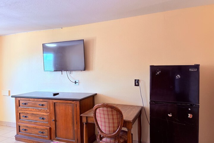 Room 44 of 67