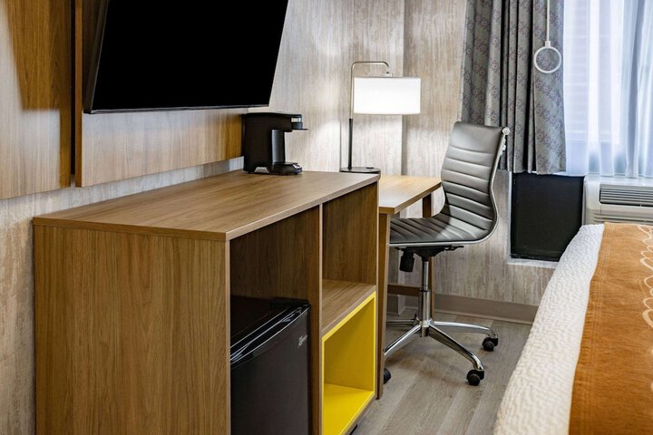 Room 16 of 56