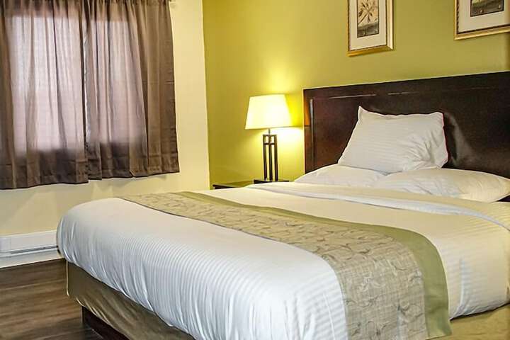 Room 2 of 12