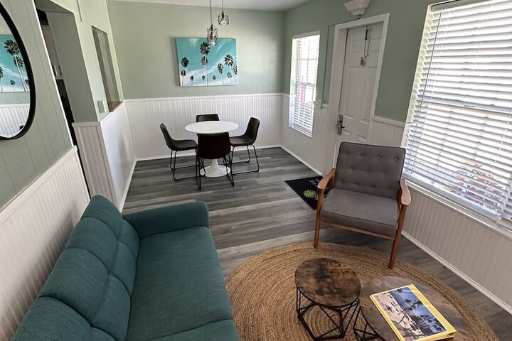 Room 10 of 46
