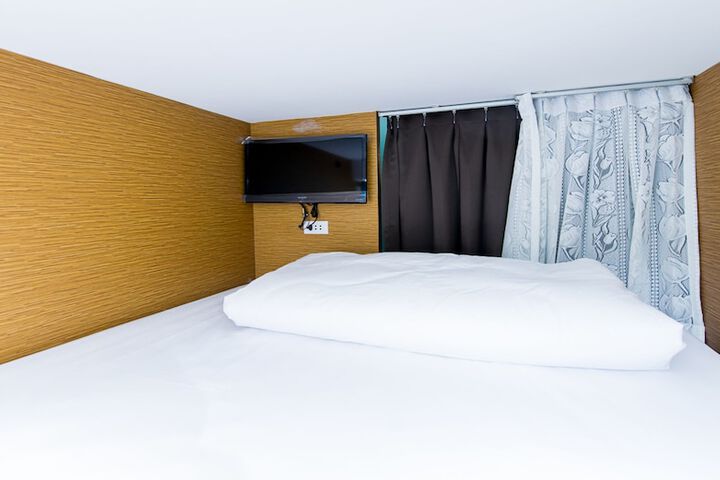 Room 14 of 46