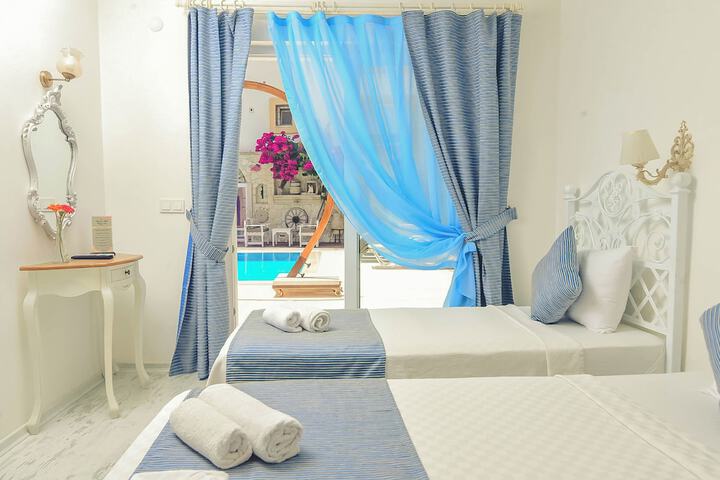 Room 14 of 78