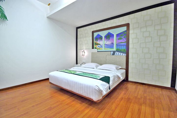 Room 8 of 55