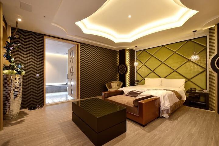Room 64 of 113