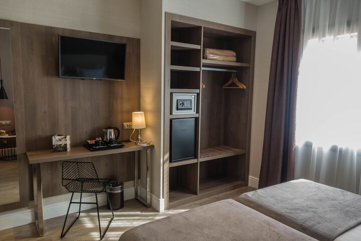 Room 11 of 51