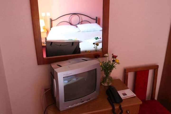 Room 18 of 54