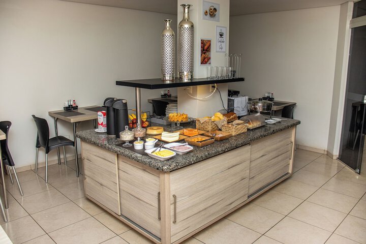 Breakfast/Coffee Service 50 of 70