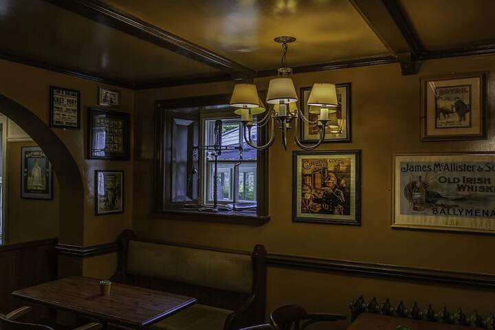 Lounge 46 of 70