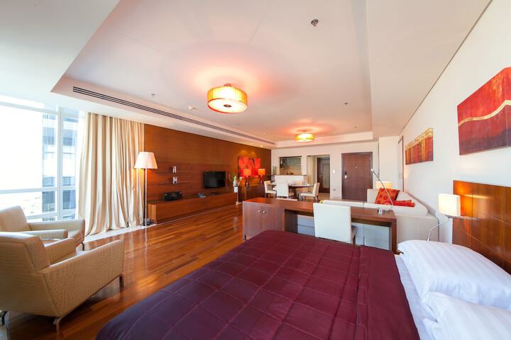 Room 7 of 129