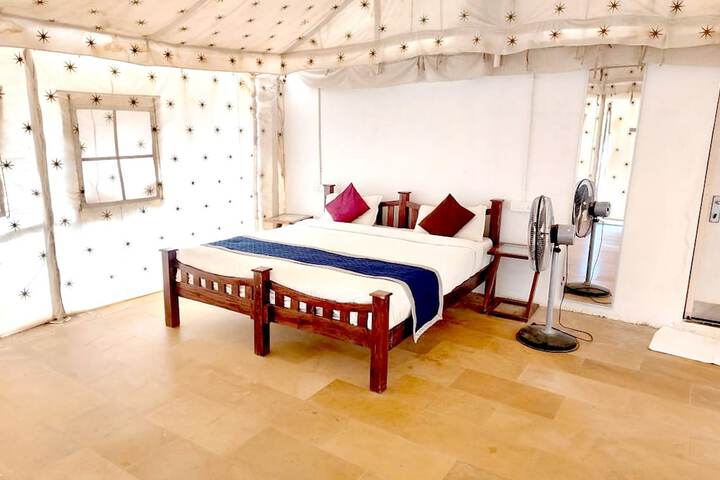 Room 2 of 47