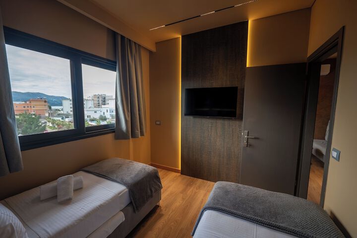 Room 48 of 133