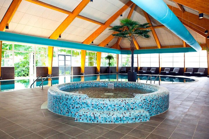 Pool 14 of 37