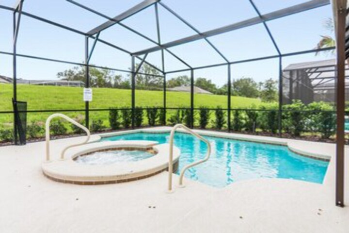 Pool 52 of 90