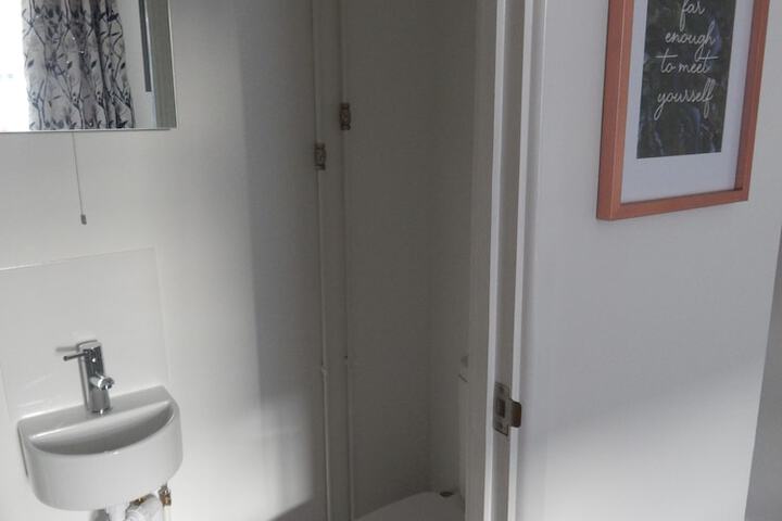 Room 62 of 84