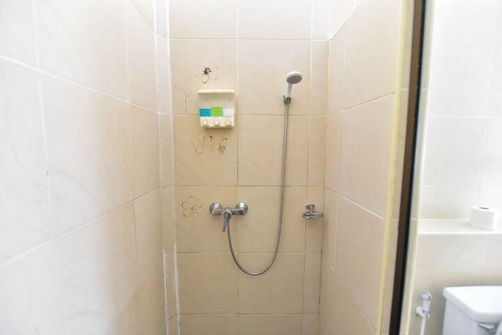 Room 104 of 165