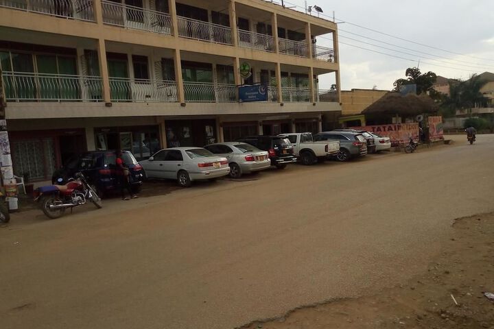 RWAMPARA SUITES