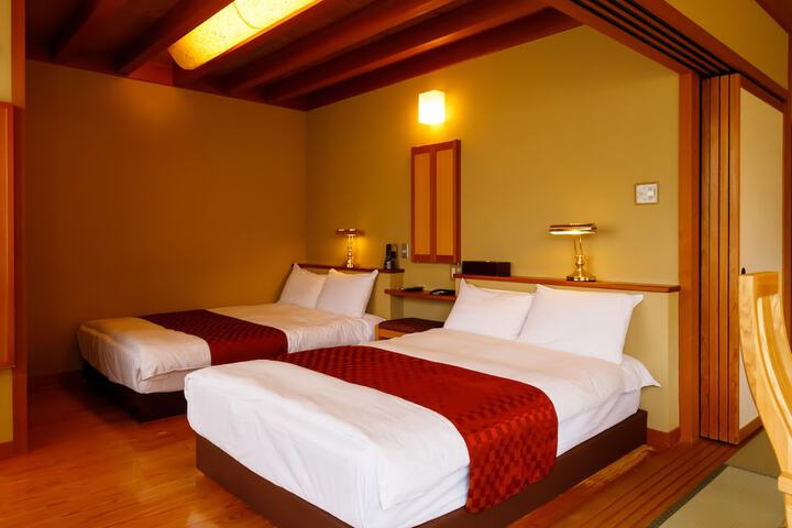 Room 12 of 29