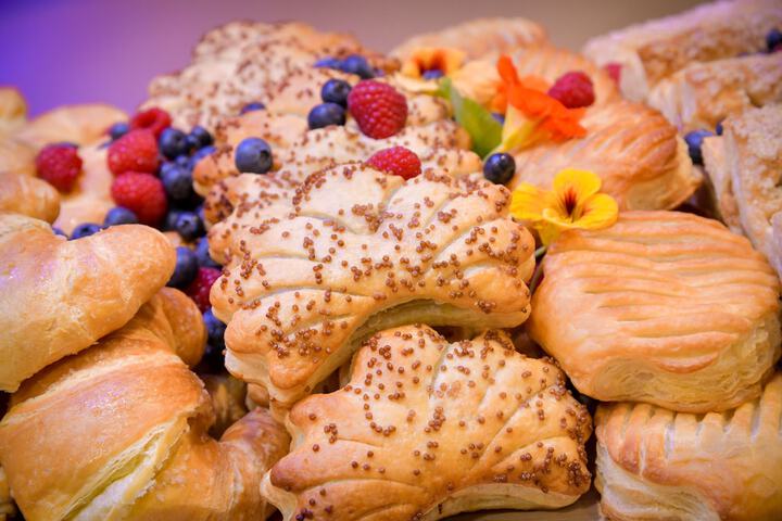 Breakfast/Coffee Service 26 of 49