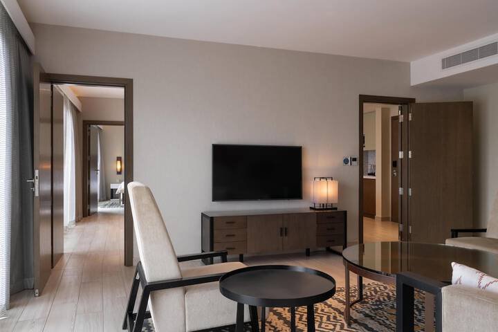 Room 33 of 139