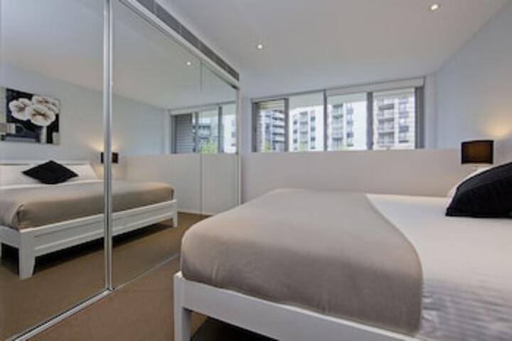 Room 4 of 30