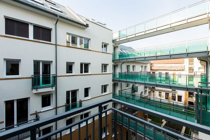 Terrace/Patio 98 of 108