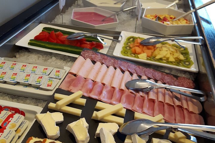 Dining Photos