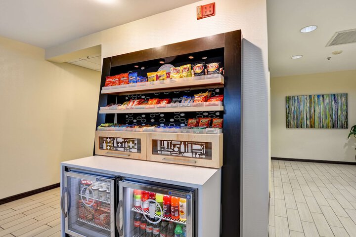 Snack bar
