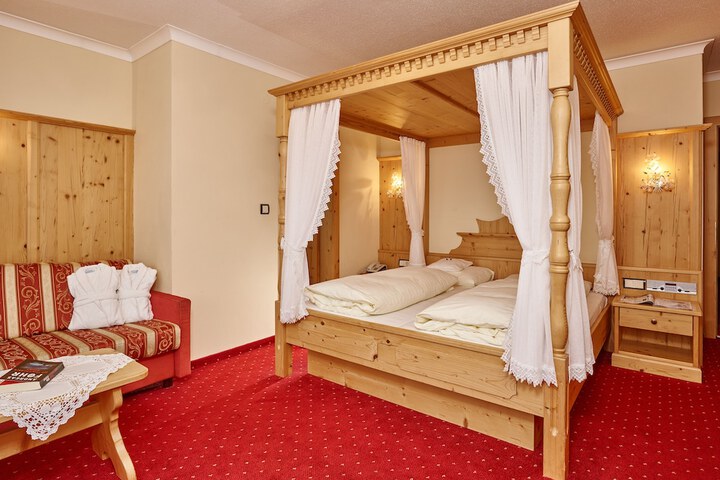 Room 9 of 56