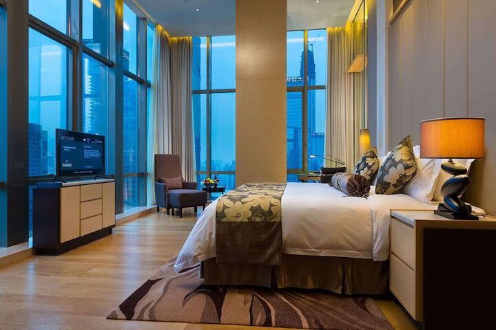 Room 32 of 64